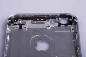 Images-showing-alleged-housing-for-the-Apple-iPhone-6...s